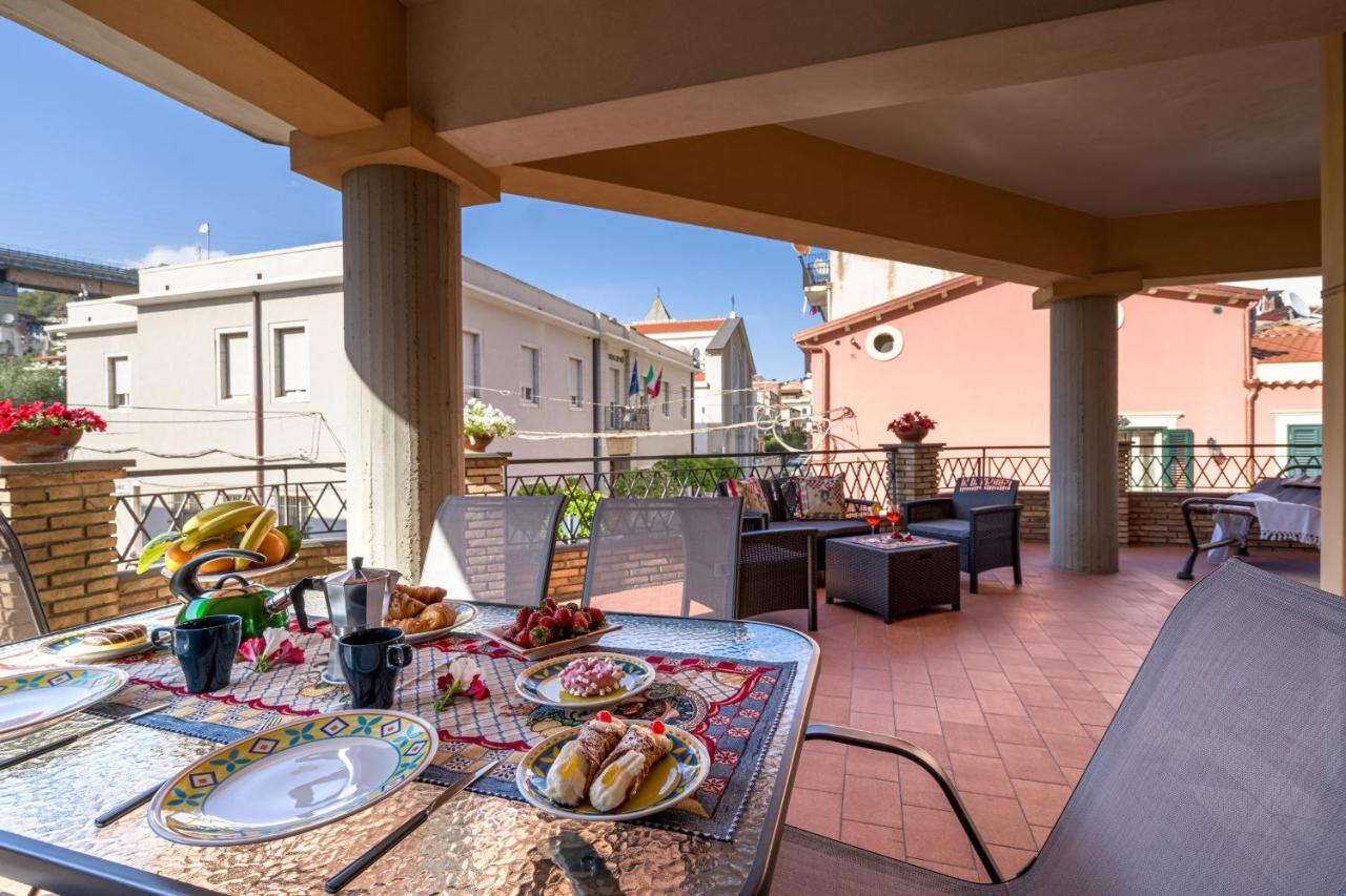 Loft Angolo Sul Mare Letojanni Zewnętrze zdjęcie
